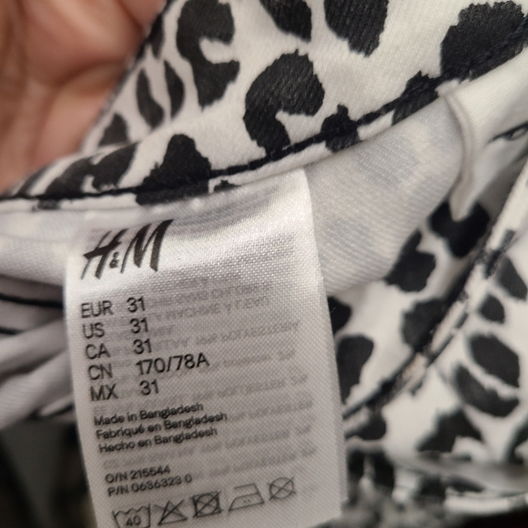 H&M White Animal Print High Waisted Skinny jeans size 10 - Picture 9 of 9